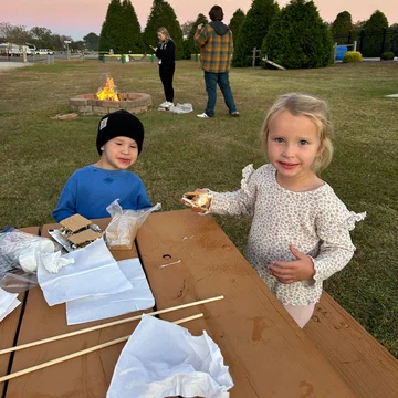 1ee602f8-d977-479a-a98a-daffa35f62d5