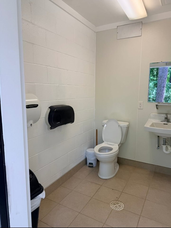 Hideaway Pod Private Bathroom